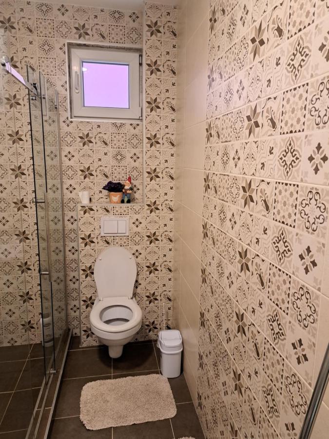 Apartman Sara 2 Belgrado Exterior foto