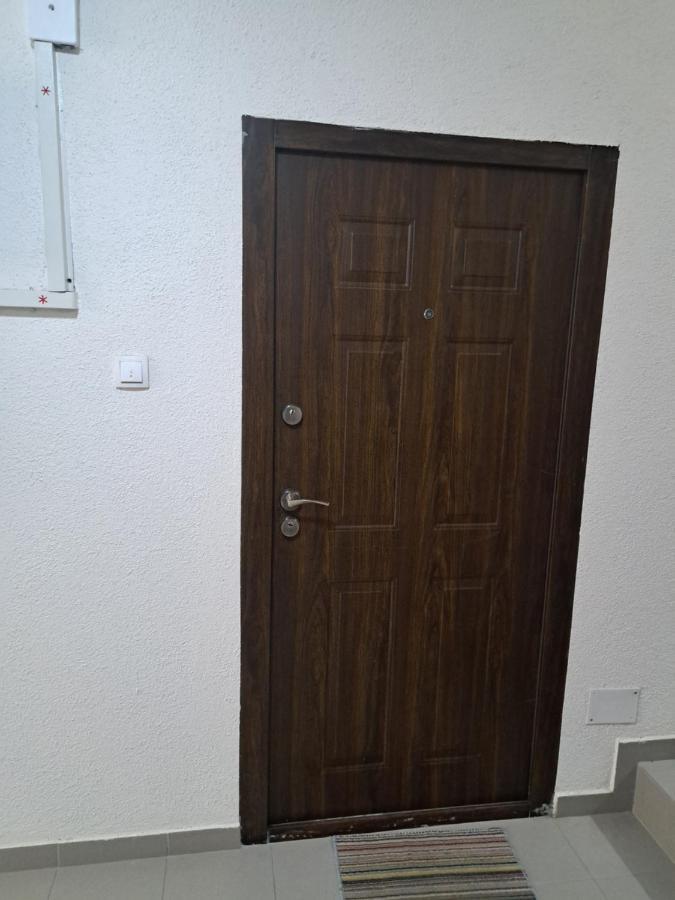 Apartman Sara 2 Belgrado Exterior foto